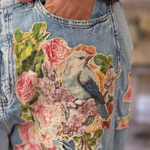 Magnolia Pearl Floral Applique Miner Denims NWT - Picture 3 of 13
